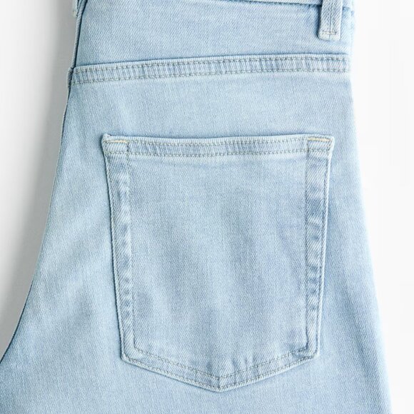 H&M High Waisted Wide-Leg Jeans - Picture 2 of 9